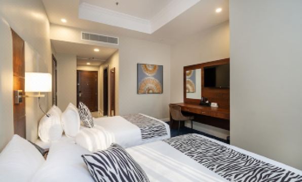 3. 선데이 제다 호..