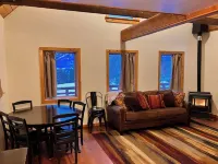 Cozy Woodland Escape: Scenic Cabin Retreat in Alpine, WY Hotels in Alpine