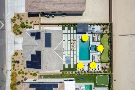 green door · Lux Resort Gem ~ Backyard Pool/Spa ~ Near Festival