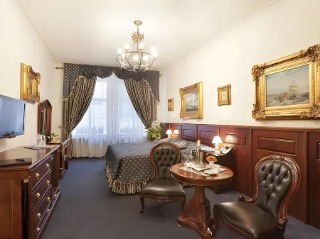 Hotel U Zlatého Stromu Prague by Bhg