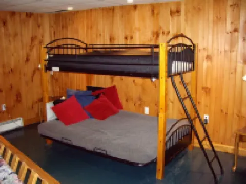 PRISTINE SUNSET LAKE-200'  FRONTAGE private dock