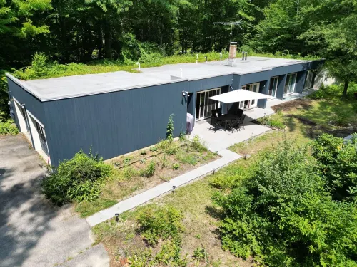 earthship forest exile 템플 호텔