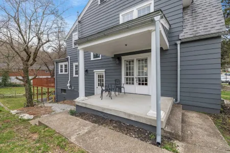 Hot Tub, Beautifully Renovated Historic Home in the Heart of the Bourbon Trail