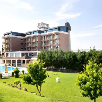 Premier Vista Hotel