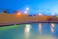 Holiday Inn Express & Suites CHAFFEE-JACKSONVILLE WEST by IHG - Rooftop Pools