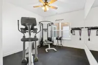 Crane’s Nest-Year Round Private Pool & Hot Tub - Gym