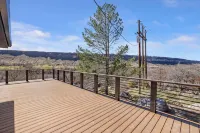 Warm Creek Bungalow, RIVER VIEWS