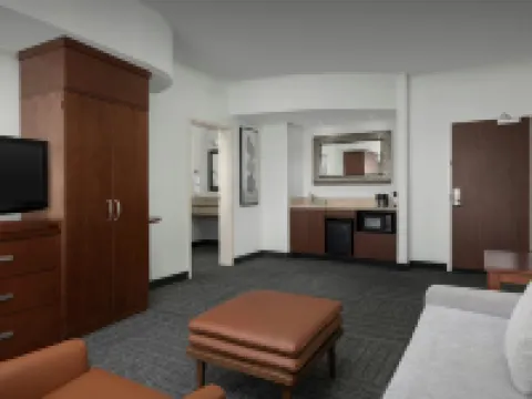 Courtyard Salisbury Hotels in Salisbury