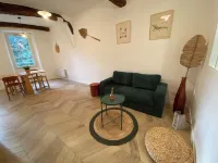 Appart En Provence Hotels near Le château Forbin