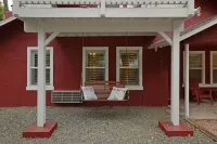 1930s General Store  - walkable to downtown, pet-friendly, Home is all for YOU!