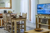 Southwestern style home! We are your home away from home & close to everything.