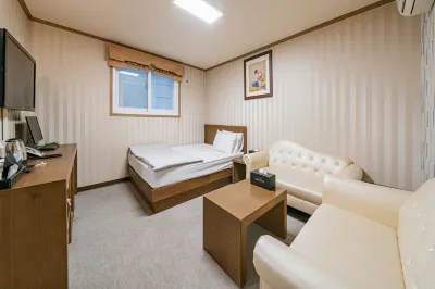 Road Hotel in Wonpyeong-Dong, Gumi Hotels in 