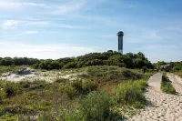 Coastal Comfort Near Shem Creek & Beaches – Walkable Location!