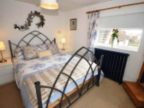 Old Saltys Cottage in Westward Ho with stunning sea views 韋斯特沃德霍酒店