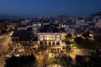 La Divina Hotels near Temple of Hephaestus