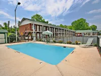 Hamilton Inn Jonesville I-77 Hotels in North Knobs