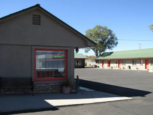 Lamplighter Lodge Hotels in Panguitch