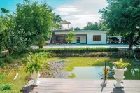 Farinda Resort & Pool Villa Hotels in Amphoe Chom Thong
