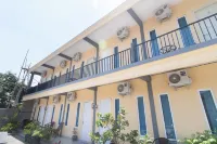 RedDoorz Syariah at Winong Nganjuk Các khách sạn ở Nganjuk Sub-District