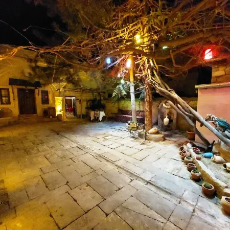 Armesos Cave Hotel