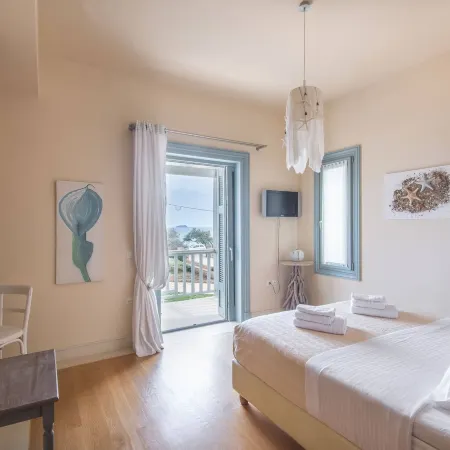 Beautiful Villa Near Sea in Peloponnese