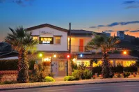 Cesme Elysium Hotel - سرير ووجبة إفطار