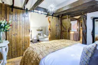 Unique Cottage the Old Stables Pembrokeshire Sleeps 8 - Welsh Tourist Board Award 5 Stars