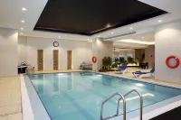 Cantonal Hotel Riyadh - 游泳池