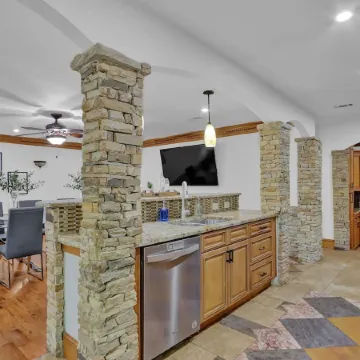 Tuscan Dreams Message Now for Summer Special