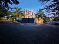 Tam Studio Hotels near Chamarel Seven Colored Earth Geopark