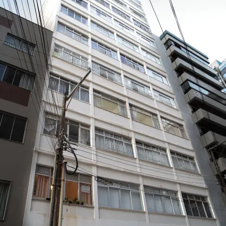 Apartamentos a 20 m da Praia No Centro de Guarapari - Brazilian Corner