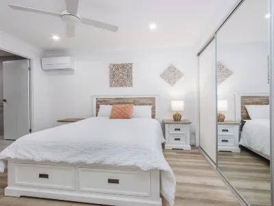 The Laneway Villas by Burleigh Letting Company