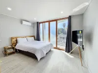 Greenside Pension Hotels in Seogwipo-si