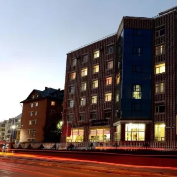 Zolo Hotel Отели рядом с достопримечательностью «Сүхбаатарын Талбай»