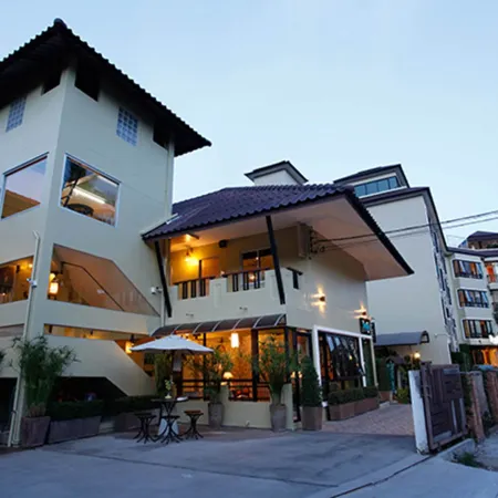 The Xym Hotel Отели рядом с достопримечательностью «Дальневосточный университет»