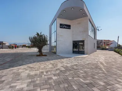 Lavish Holiday Home in Vir with Bubble Bath Hotel a 