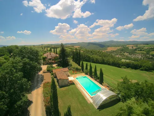 Exquisite Villa in San Venanzo with Private Pool