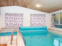 10 Person Holiday Home in Glesborg by Traum - Pools