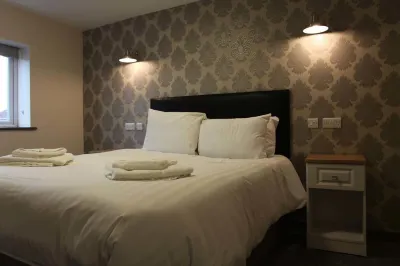 The Kingstanding Inn Hotels near Scott Arms Shopping Centre