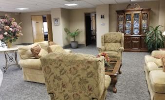 Collins Inn & Suites