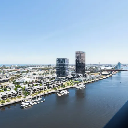 Melbourne Private Apartments - Collins Wharf Waterfront, Docklands