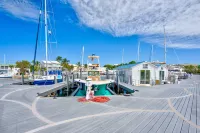 Yacht Haven Hotels in Marathon