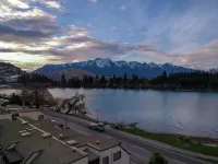 Lakeside Motel Hotels in Queenstown