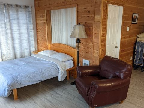 Gordie's Inn & Suites
