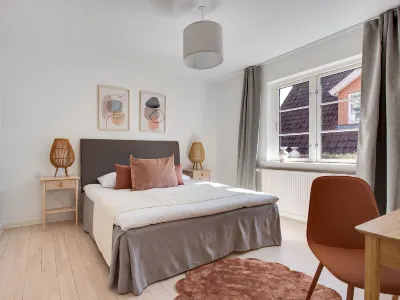 Sanders Charm - Endearing Two-Bedroom Apartment with Shared Garden Hotels in Copenhagen