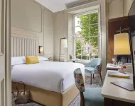 Waterloo Town House & Suites