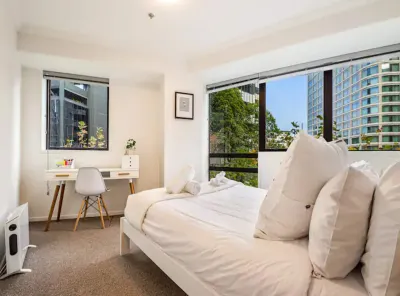 Prime Location - 2Br Urban Retreat I Zodiak Stays Hotell i Grafton