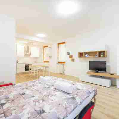 Arena Flat Rooms