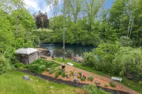 Stone Waters Inn