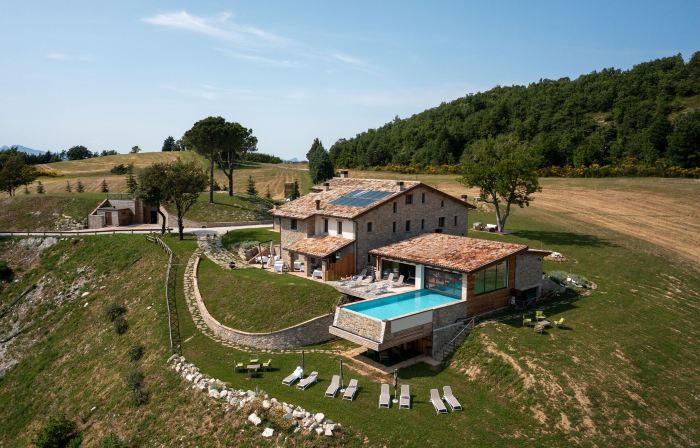 Aura Relais